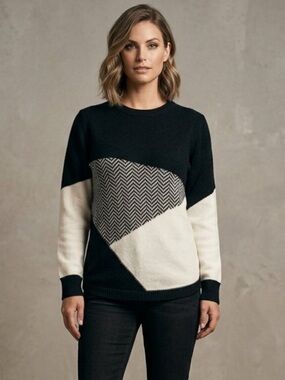 NWT Herringbone Chevron Colourblock Pullover Knit XL Black White Cozy Sweater